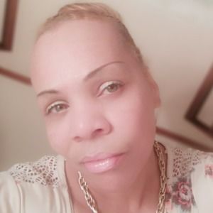Meet your Posher, Cynthia